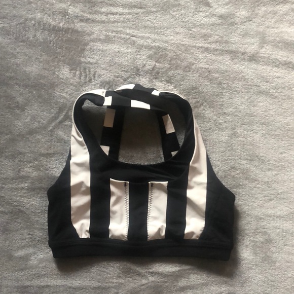 lululemon athletica Other - Lululemon Run: Stuff Your Bra